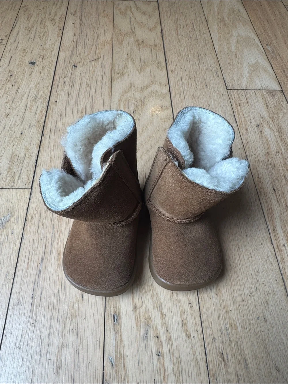 UGG Chestnut Suede Kids Shearling Boots